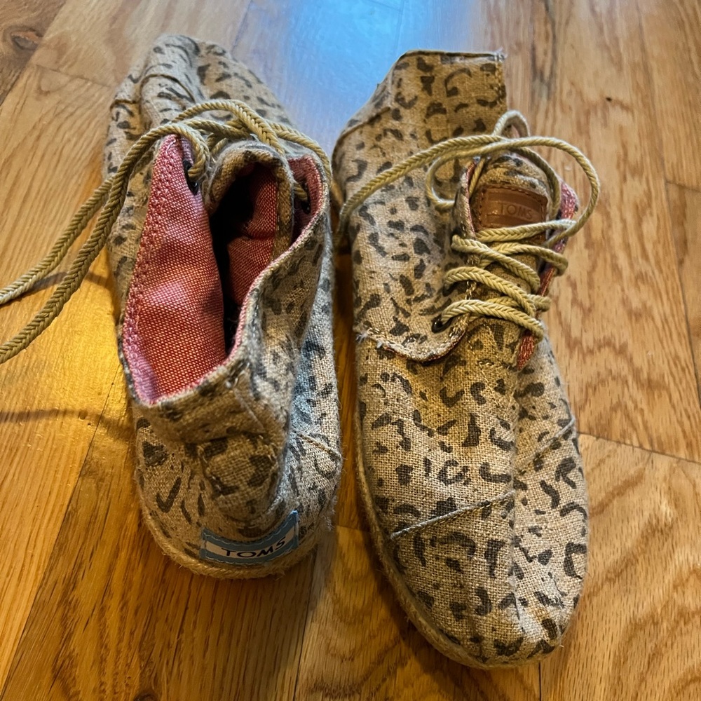 Leopard Toms - Picture 2 of 2